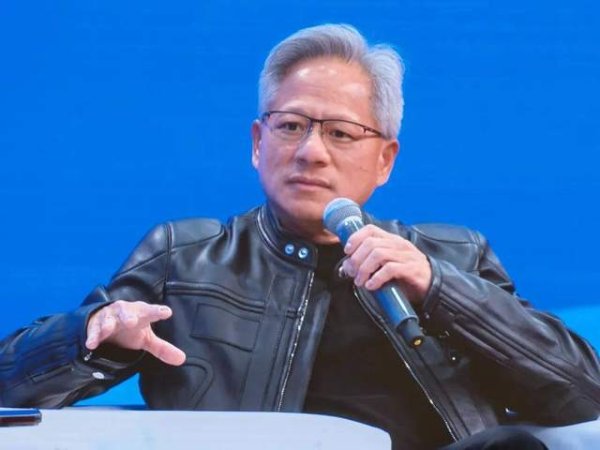 股点网 黄仁勋来中国，为何一个劲的夸华为、夸小米？目的何在？